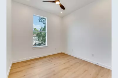 632 Melba Street, Dallas, TX 75208 - Photo 9