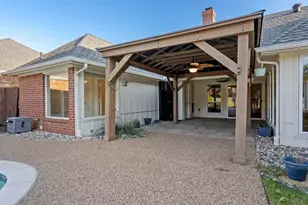 2508 Fox Glenn Cir, Bedford, TX 76021 - Photo 5