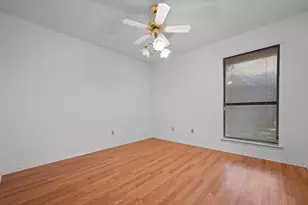 153 Sandlewood Ln, Burleson, TX 76028 - Photo 31