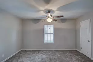 1260 E Mulkey St, Fort Worth, TX 76104 - Photo 13