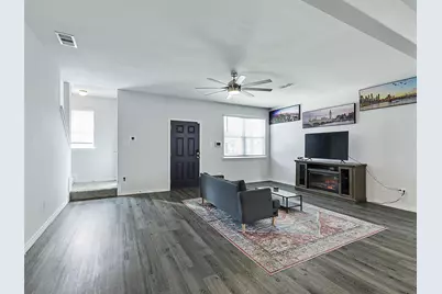 5649 Willamette Drive, Fort Worth, TX 76119 - Photo 3