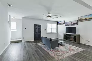 5649 Willamette Dr, Fort Worth, TX 76119 - Photo 3