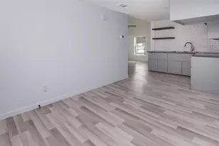 611 SE 2nd Ave, Mineral Wells, TX 76067 - Photo 13