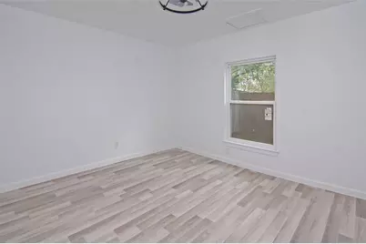 611 SE 2nd Avenue, Mineral Wells, TX 76067 - Photo 17