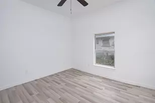 611 SE 2nd Ave, Mineral Wells, TX 76067 - Photo 15