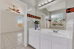 3061 Elmbrook Dr, Grand Prairie, TX 75052 - Photo 11