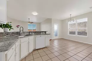 3061 Elmbrook Dr, Grand Prairie, TX 75052 - Photo 9