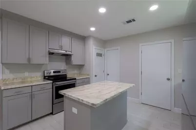 2114 Harlandale Avenue, Dallas, TX 75216 - Photo 17