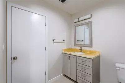 2114 Harlandale Avenue, Dallas, TX 75216 - Photo 9