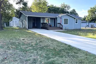 480 Oak Leaf, East Tawakoni, TX 75472 - Photo 1