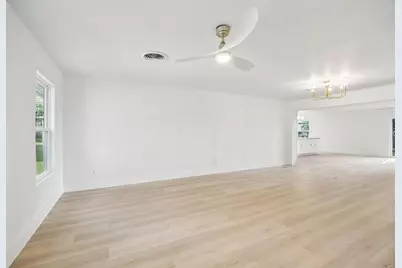 12226 Hoblitzelle Drive, Dallas, TX 75243 - Photo 3