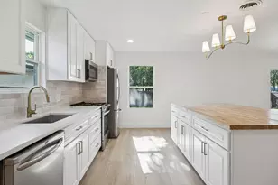 12226 Hoblitzelle Dr, Dallas, TX 75243 - Photo 11