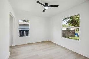 12226 Hoblitzelle Dr, Dallas, TX 75243 - Photo 19