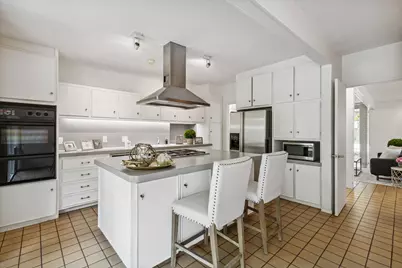 10714 Royal Springs Drive, Dallas, TX 75229 - Photo 3