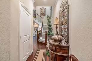 1217 Summerset Ln, Burleson, TX 76028 - Photo 3