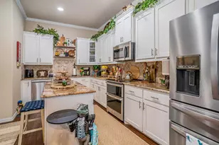 1217 Summerset Ln, Burleson, TX 76028 - Photo 13