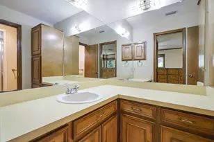 2901 N Sunbeck Circle, Farmers Branch, TX 75234 - Photo 27