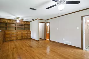 2901 N Sunbeck Circle, Farmers Branch, TX 75234 - Photo 7