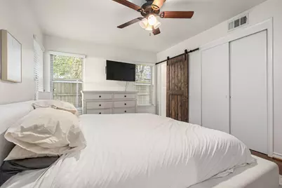 11636 Lochwood Boulevard, Dallas, TX 75218 - Photo 13