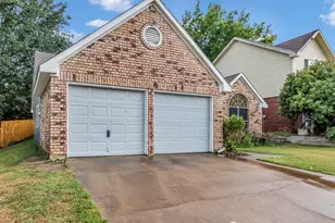 10101 Long Rifle Dr, Fort Worth, TX 76108 - Photo 3