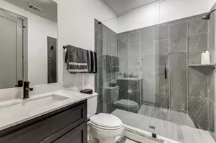 2649 La Altura Ln, Dallas, TX 75212 - Photo 11