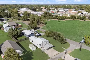 307 S Elm St, Leonard, TX 75452 - Photo 23