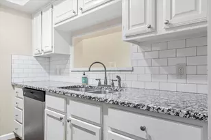 4539 N O'Connor Rd, Irving, TX 75062 - Photo 3