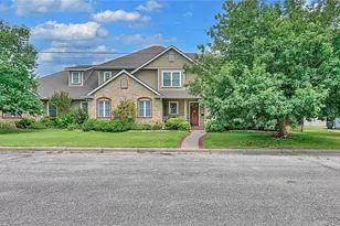 1317 Hackberry St, Clifton, TX 76634 - Photo 1