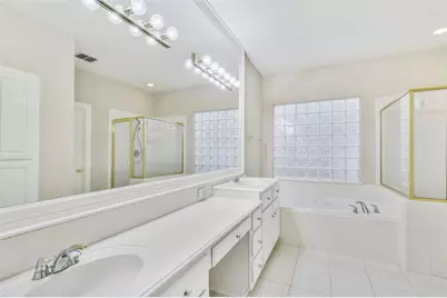 1007 W Bluff Street, Fort Worth, TX 76102 - Photo 17