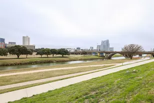 1007 W Bluff St, Fort Worth, TX 76102 - Photo 29