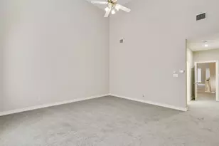 1007 W Bluff St, Fort Worth, TX 76102 - Photo 15