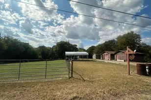345 Hopper Rd, Whitewright, TX 75491 - Photo 5