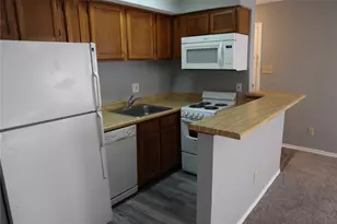 9805 Walnut St, Dallas, TX 75243 - Photo 11