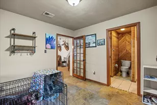 614 Overhill Rd, Granbury, TX 76048 - Photo 7