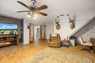 614 Overhill Rd, Granbury, TX 76048 - Photo 5