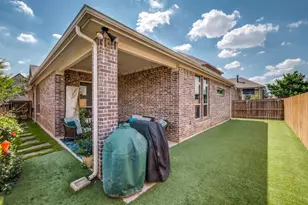 417 Middleton Dr, Roanoke, TX 76262 - Photo 9