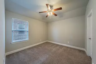 417 Middleton Dr, Roanoke, TX 76262 - Photo 25