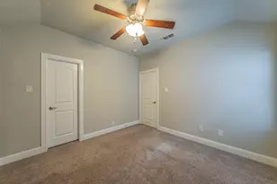 417 Middleton Dr, Roanoke, TX 76262 - Photo 27