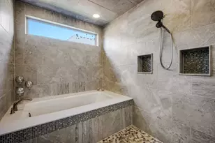 417 Middleton Dr, Roanoke, TX 76262 - Photo 3