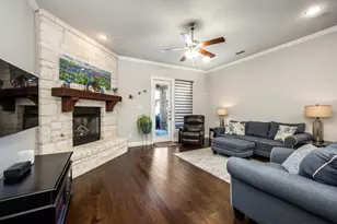 417 Middleton Dr, Roanoke, TX 76262 - Photo 5