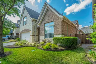 417 Middleton Dr, Roanoke, TX 76262 - Photo 3