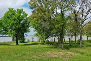 1520 Shoreline Dr, Mabank, TX 75143 - Photo 1