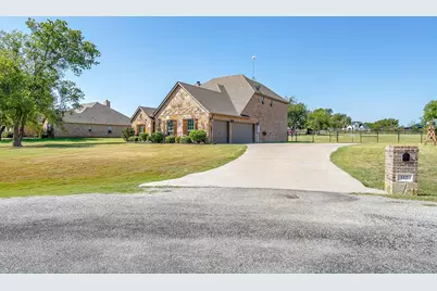 112 Lone Star Way, Godley, TX 76044 - Photo 35