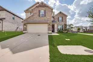 801 Woodcrest Dr, Ennis, TX 75119 - Photo 1