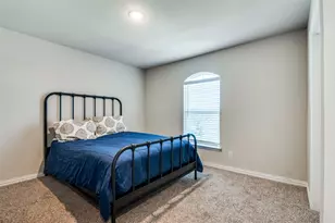 801 Woodcrest Dr, Ennis, TX 75119 - Photo 15