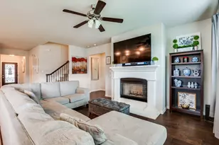 801 Woodcrest Dr, Ennis, TX 75119 - Photo 7