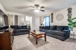 801 Woodcrest Dr, Ennis, TX 75119 - Photo 11