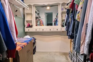 1901 Bosque Ln, Arlington, TX 76006 - Photo 11