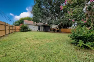 1901 Bosque Ln, Arlington, TX 76006 - Photo 3