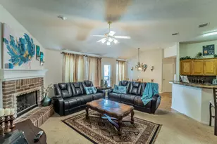 1634 Powder Horn Ln, Arlington, TX 76018 - Photo 3